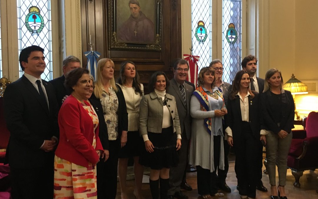 Encuentro con legisladores canadienses para delinear agenda de trabajo