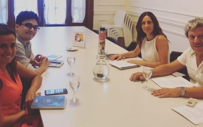 Reunión para coordinar capacitaciones en APOC